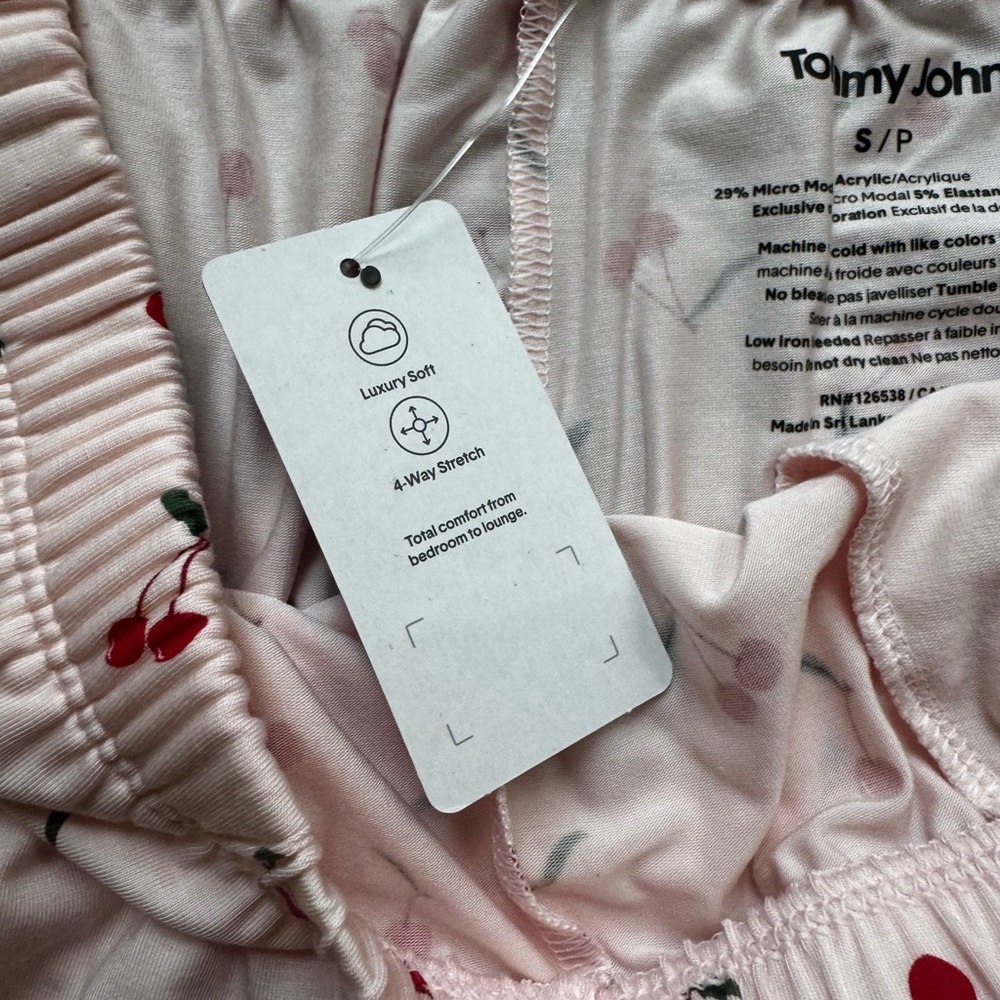 NWT Tommy John downtime pink cherries pajama pants size small - Picture 5 of 7